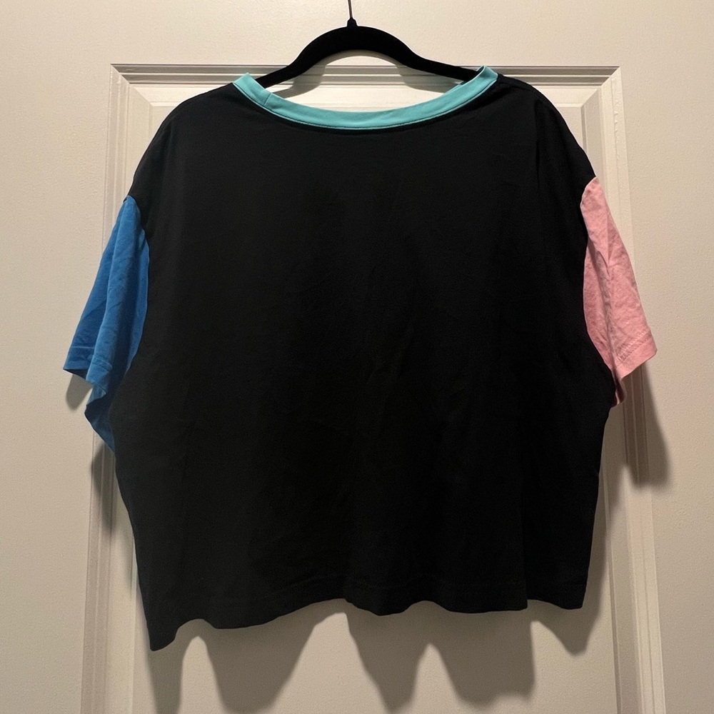 Nike top - Picture 2 of 2